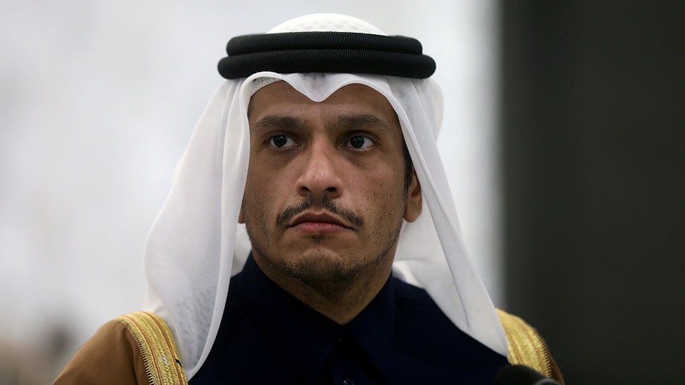 وزير خارجية قطر يعلق على قضية اعتقال وزير المالية