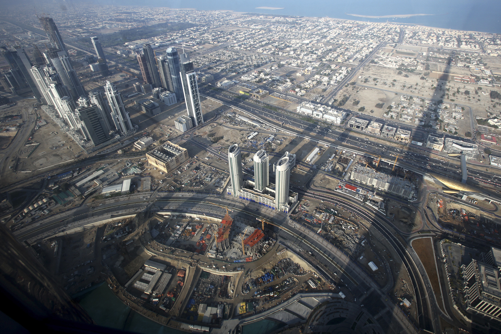 دبي تشهد أكبر صفقات عقارية خلال شهر واحد منذ 4 سنوات
