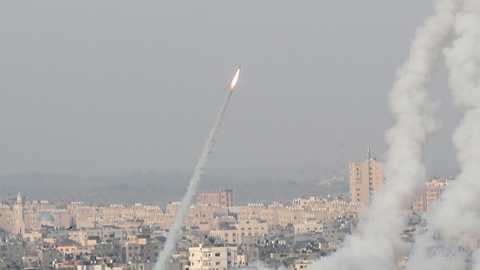 بريطانيا تدين إطلاق الصواريخ على القدس ومواقع أخرى في إسرائيل
