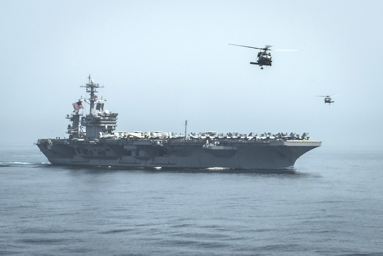 البنتاغون: زوارق الحرس الثوري نفذت مناورة غير آمنة أمام السفن الأمريكية في مضيق هرمز