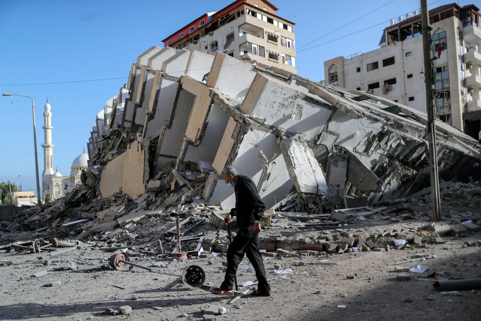 داخلية غزة: الطائرات الإسرائيلية تدمر مقر الأمن الداخلي في خان يونس