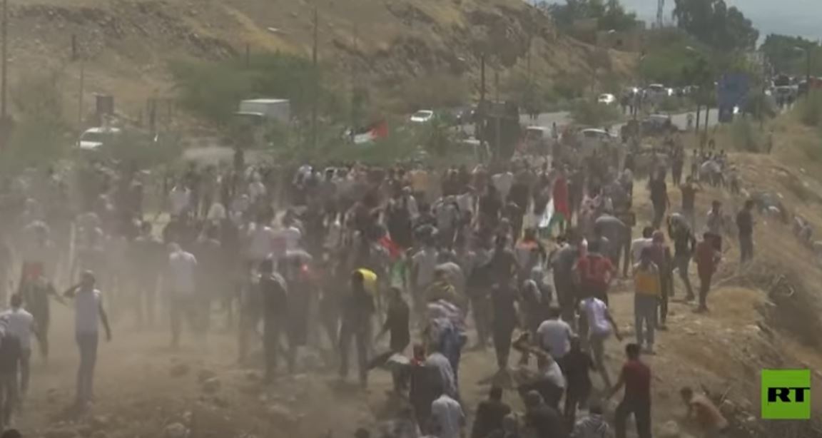 الشرطة الأردنية تفرق محتجين حاولوا اجتياز الخط الحدودي مع فلسطين