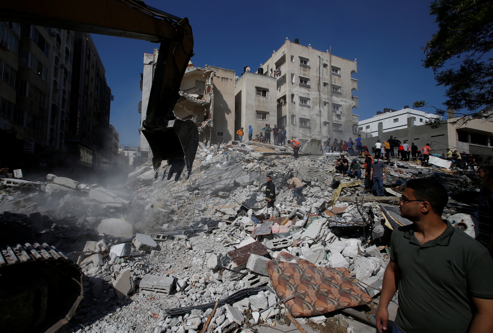 الصحة الفلسطينية في غزة تعلن مقتل 197 وإصابة أكثر من 1235 في الهجمات الإسرائيلية