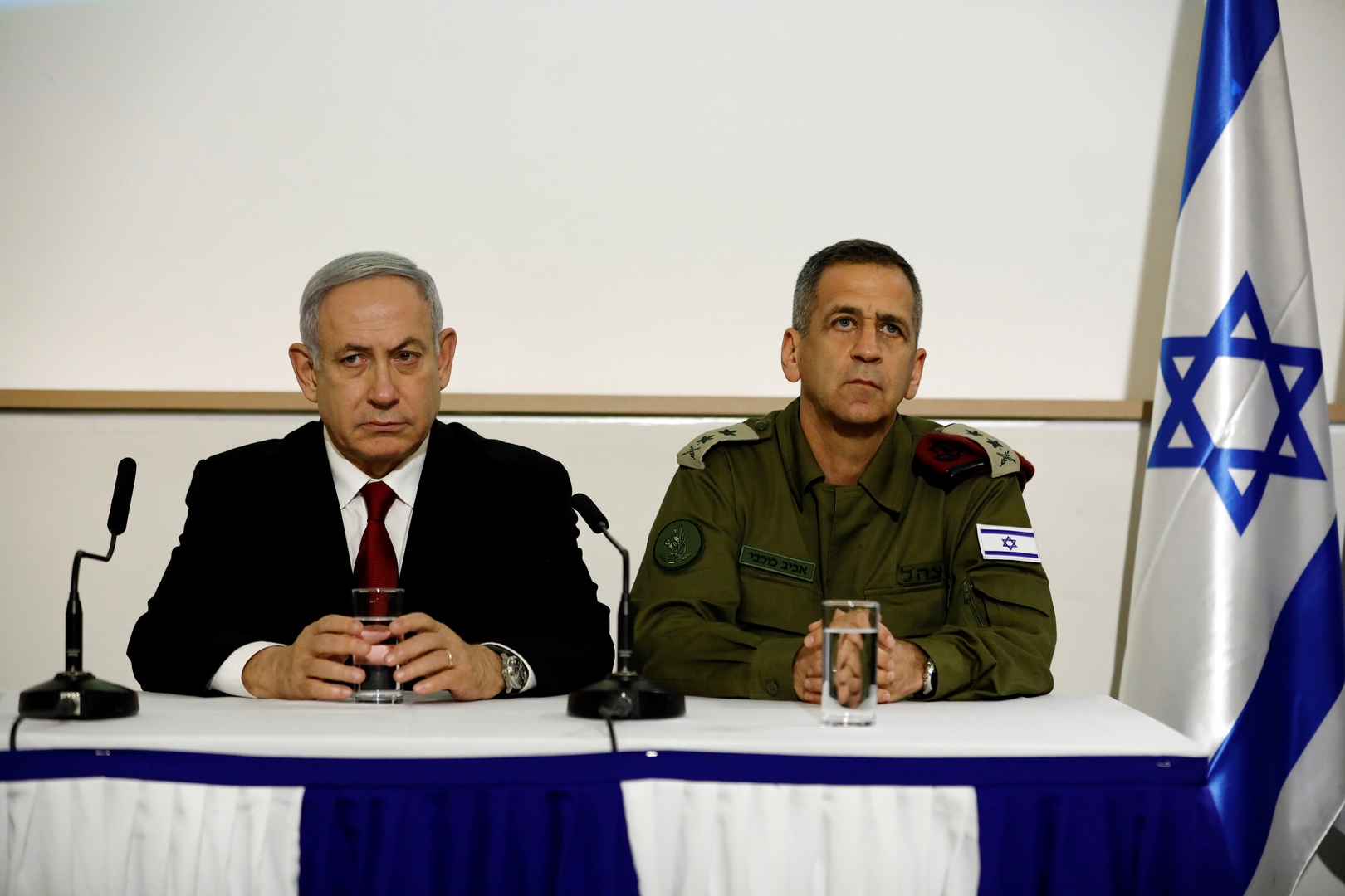 الجيش الإسرائيلي يوصي بعدم تحويل الأموال القطرية مباشرة إلى 