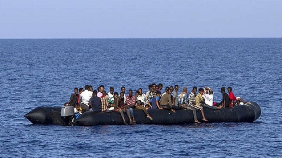 إنقاذ 100 مهاجر قبالة السواحل التونسية