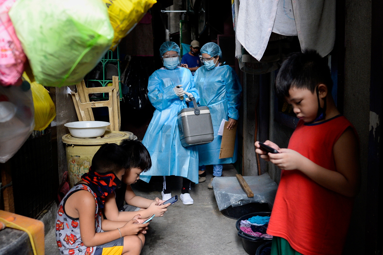 الفلبين توافق على الاستخدام الطارئ للقاح 