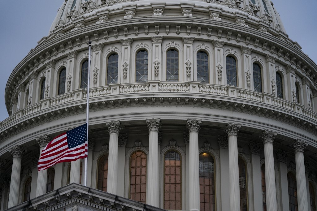مجلس الشيوخ الأمريكي يقر مشروع قانون لرفع السرية عن التقارير حول أصل كورونا