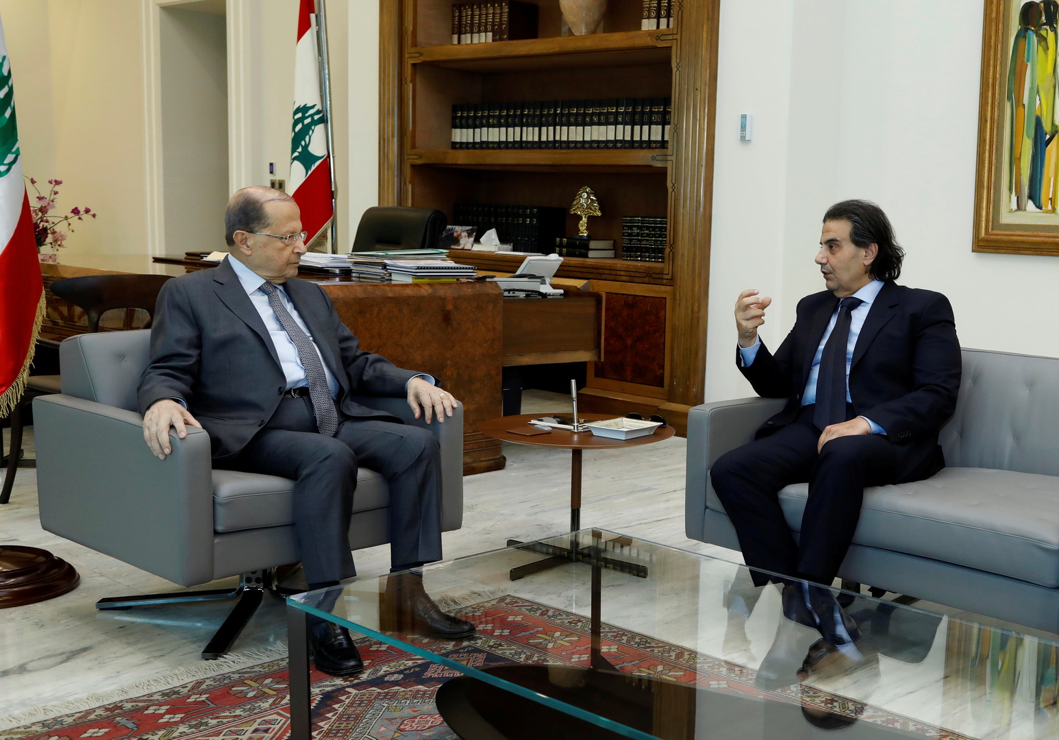 الملحن سمير صفير بعد وصوله من السعودية إلى بيروت: رئيس الجمهورية أنقذني