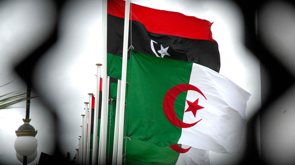الجزائر وليبيا.. خط بحري وترتيبات لإعادة فتح معبر الدبداب الحدودي