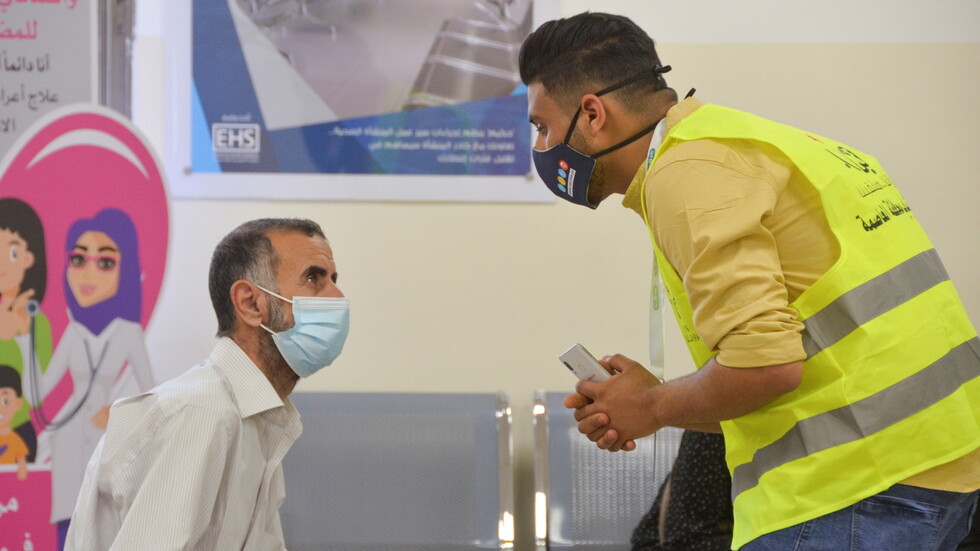 الأردن يعفي متلقي الجرعة الأولى ضد كورونا من حظر التجول الليلي