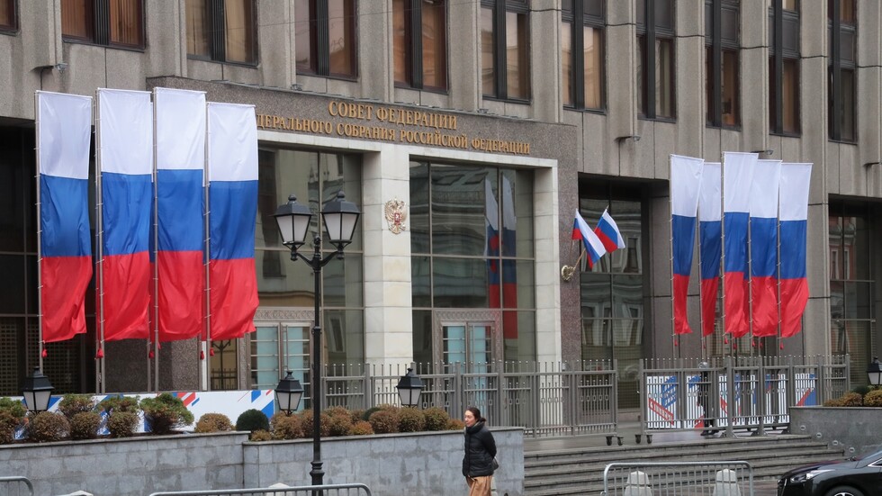 البرلمان الروسي يصدق على انسحاب البلاد من