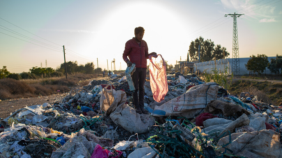 صحيفة نقلا عن برلماني تركي: البلاد أصبحت مستعمرة لنفايات العالم