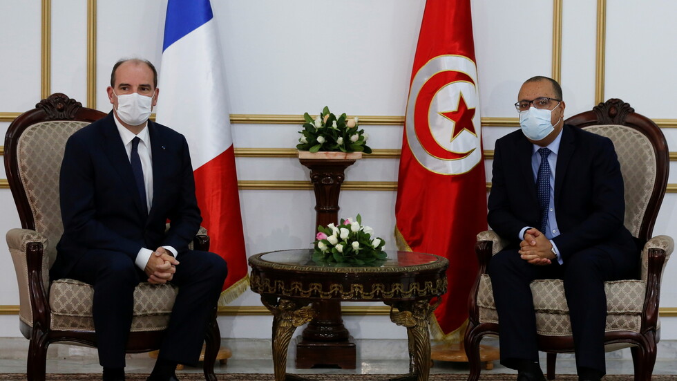 رئيس الوزراء الفرنسي يصل إلى تونس