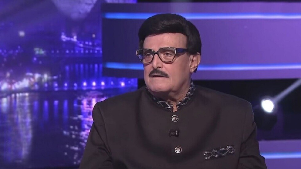 فيديو نادر.. قارئ كف يتنبأ بمصير سمير غانم وابنتيه قبل 40 عاما