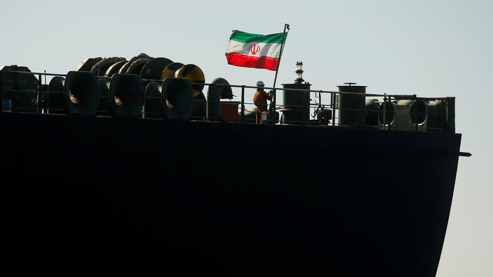 "بوليتيكو": واشنطن قلقة من ظهور سفن حربية إيرانية لأول مرة في الأطلسي