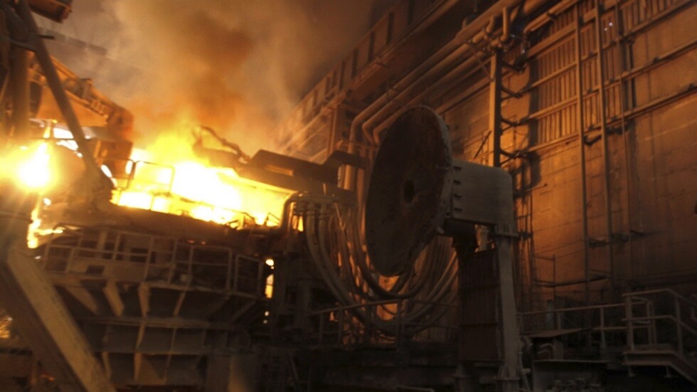 مسؤول في البورصة المصرية: على المستثمرين في شركة الحديد والصلب تحمل الخسائر