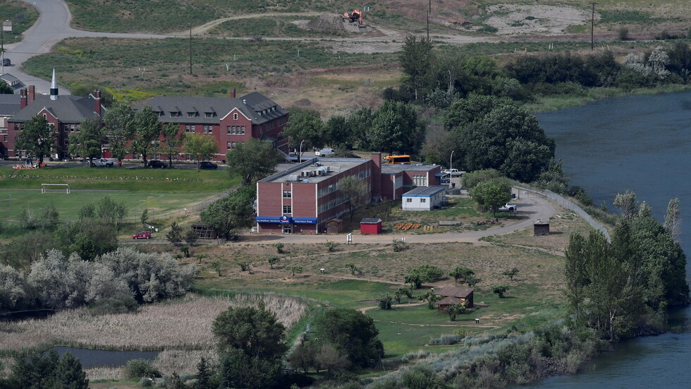 بعد اكتشاف مقبرة جماعية لأطفال.. ترودو يطالب الكنيسة بتحمل مسؤوليتها والبابا يلتقي كرادلة كنديين