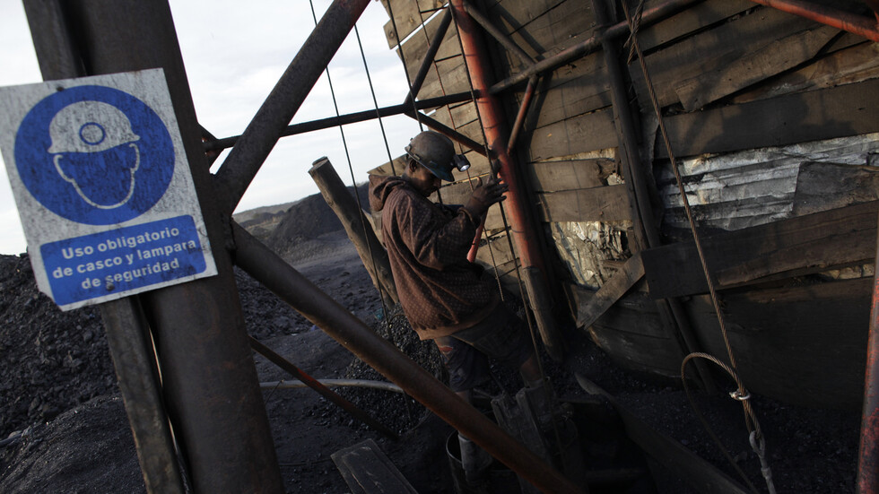 المكسيك.. قتيل و6 مفقودين بانهيار منجم للفحم شمالي البلاد