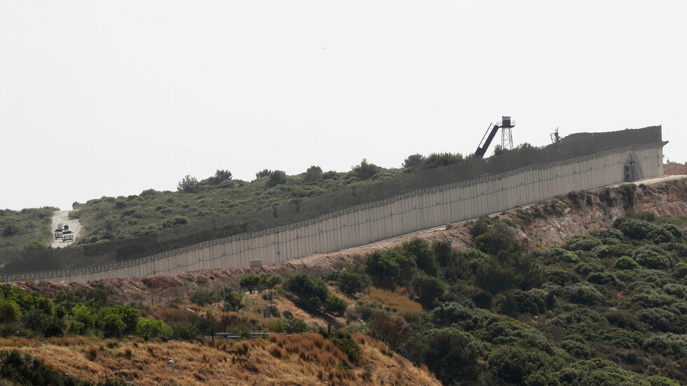 الجيش الإسرائيلي يرصد مشتبهين فيهما عند حدود لبنان ويؤكد أن الأمر ليس "عملا تخريبيا"