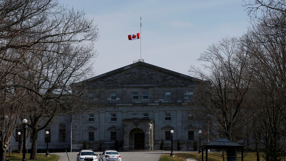 كندا: مقتل 4 أفراد من عائلة مسلمة بحادث دهس متعمد