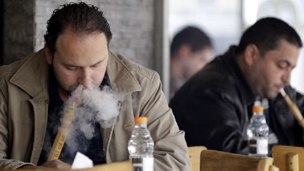 الأردن يطلق حملة رقابية لتطبيق حظر التدخين تزامنا مع فتح الاقتصاد