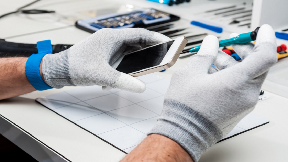 تقارير: آبل تعوّض لشابة 