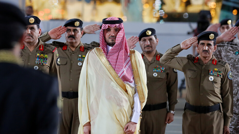 وزير الداخلية السعودي يعلق على إعدام داعشي مصري