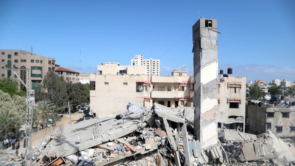 روسيا تجلي 112 شخصا من قطاع غزة في ثاني عملية منذ مايو