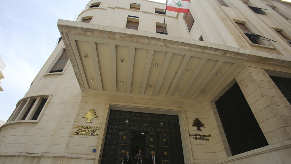 بسبب تقنين الكهرباء.. توقف خدمات الاتصالات في عدة مناطق لبنانية