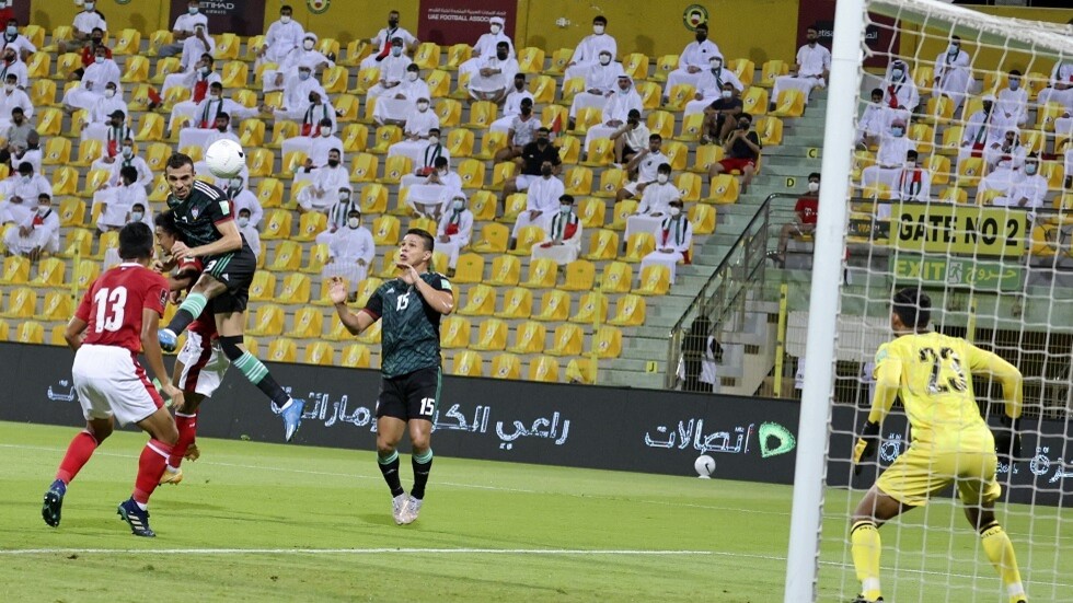 الأبيض الإماراتي يكتسح نظيره الإندونيسي (فيديو)