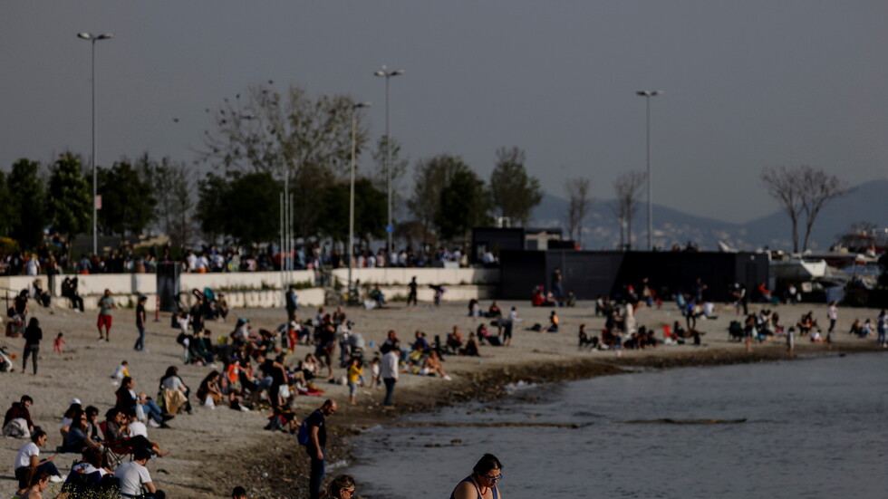 تركيا تسجل 6076 إصابة و75 وفاة جديدة بكورونا