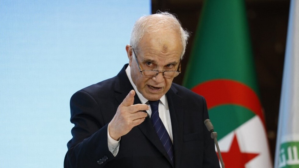 هيئة مراقبة الانتخابات الجزائرية تكشف نسبة المشاركة النهائية في التصويت داخل البلاد