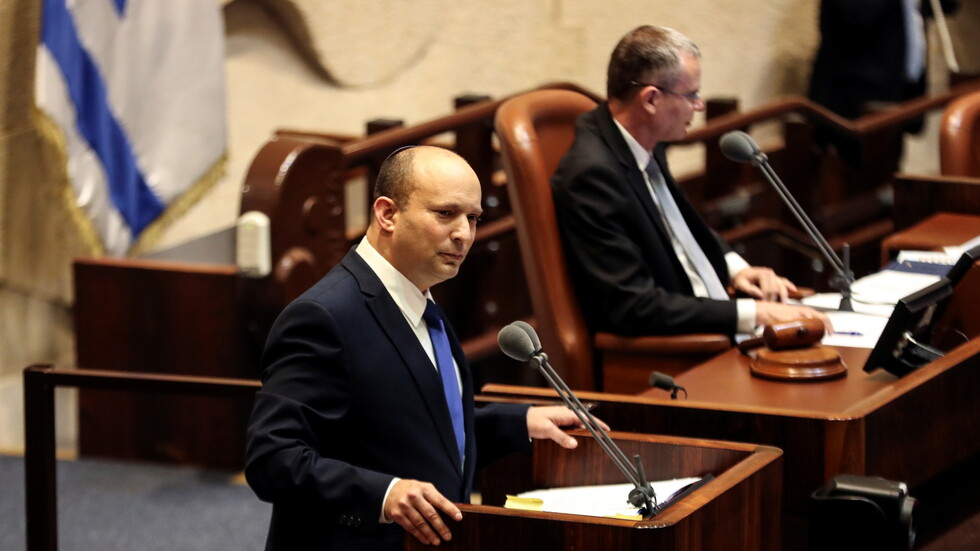 قبل تصويت الكنيست لحكومته.. بينيت يتعهد بمواصلة الاستيطان ويهدد "حماس"