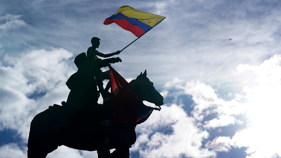 كولومبيا تسجل حصيلة قياسية للوفيات الجديدة بكورونا