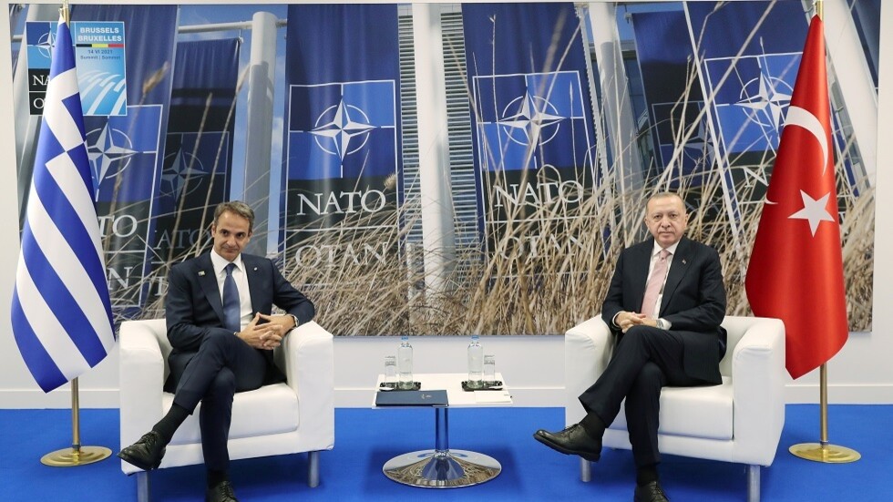 أردوغان يجري محادثات مع رئيس الوزراء اليوناني على هامش قمة 