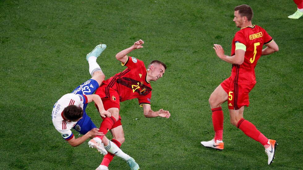 المدافع البلجيكي كاستاني يخضع لجراحة بعد الإصابة