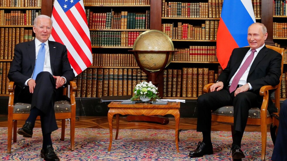 بوتين: اتفقنا مع بايدن على إعادة السفيرين الروسي والأمريكي لمكاني عملهما