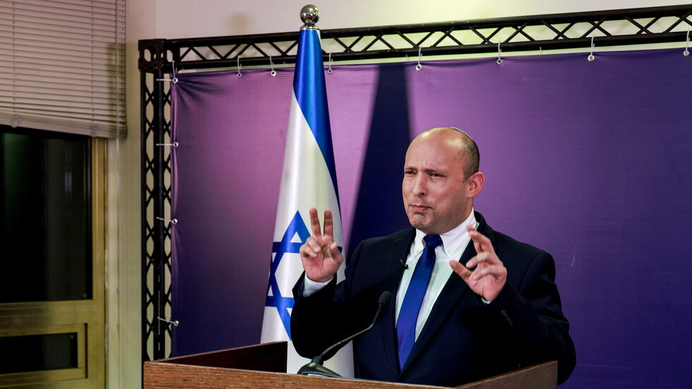 بينيت يشكر ميركل على دعمها لأمن إسرائيل