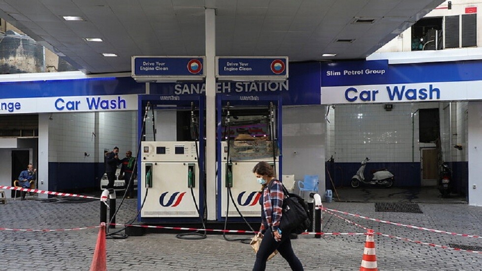 وزير الطاقة اللبناني يدعو مواطنيه للاستعداد لوقف دعم البنزين