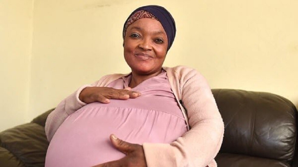 "زوجي يحاول أن يكون مليونيرا".. أم الـ10 توائم تبرر اختفاءها