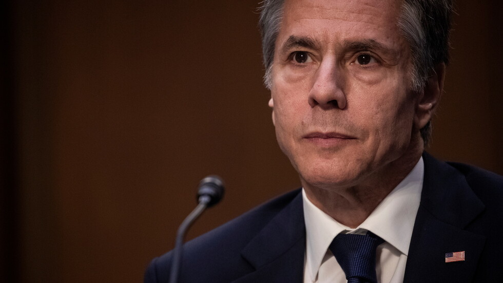 بلينكن ولابيد يبحثان ضرورة تحسين العلاقات بين إسرائيل والفلسطينيين