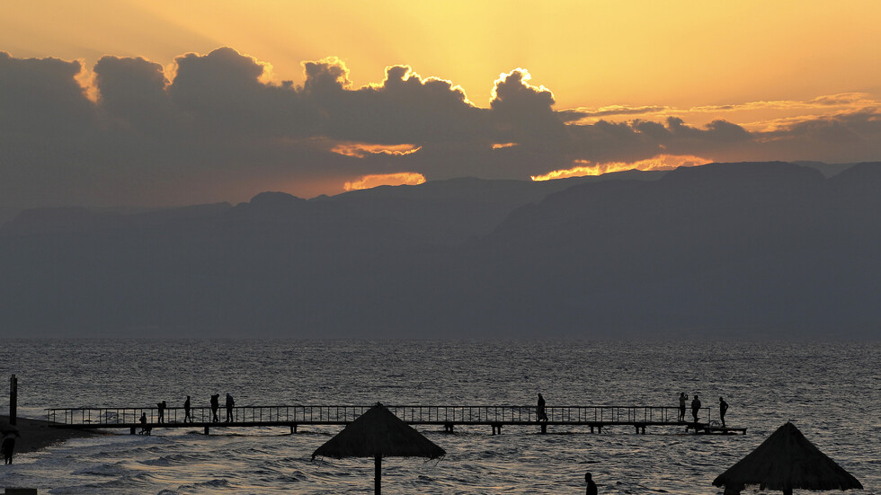 هزتان أرضيتان تضربان جنوب البحر الميت