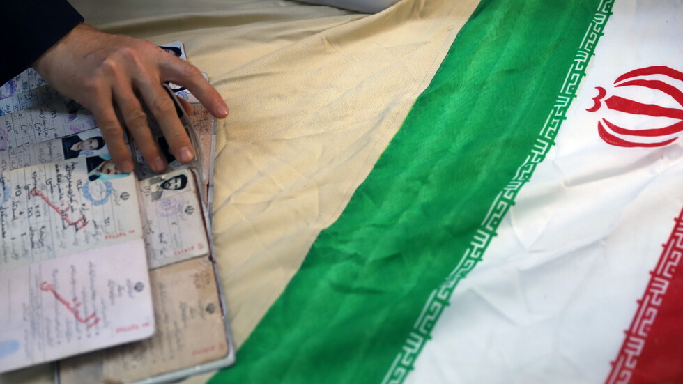 انتخابات إيران الرئاسية: همتي ورضائي وهاشمي يقرون بالهزيمة ويباركون لرئيسي