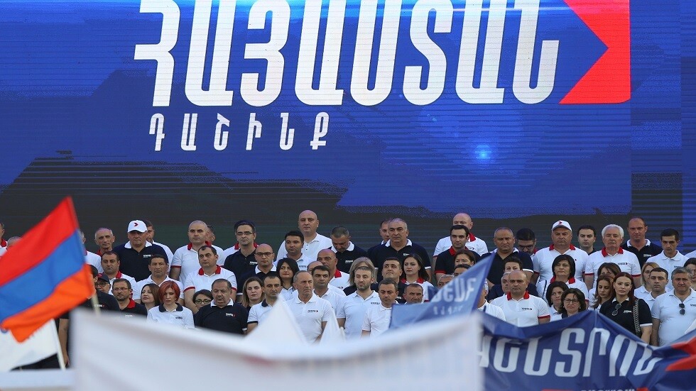 أرمينيا.. كوتشاريان يشير إلى انتهاكات كبيرة تتخلل حملة الانتخابات البرلمانية المبكرة في البلاد