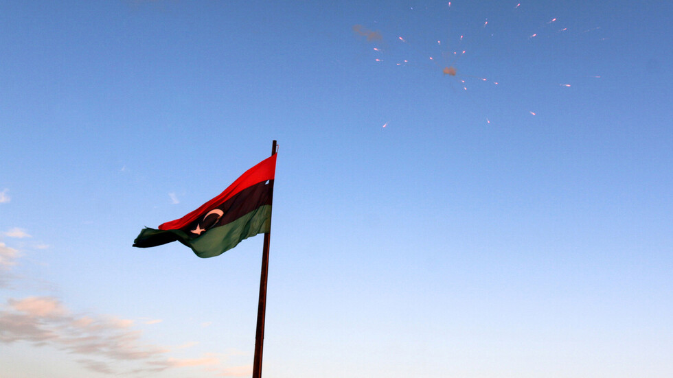 "طي صفحة في معاناة الشعب".. السلطات الانتقالية الليبية تعلن إعادة فتح الطريق الساحلي