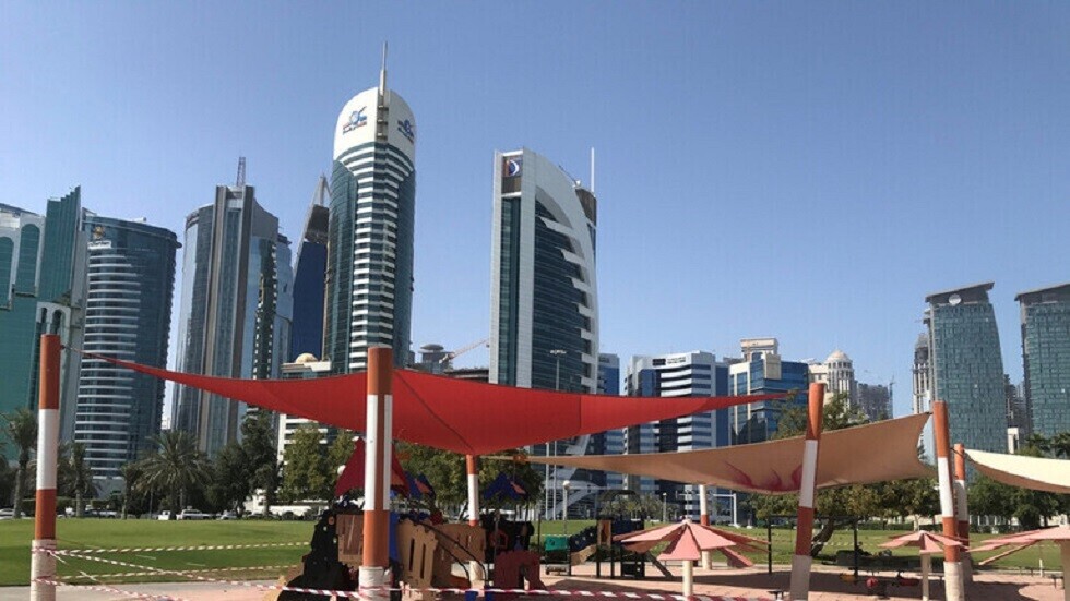 قطر تعلن عدم السماح بدخول الجماهير لملاعب مونديال 2022 بدون تلقيهم التطعيم ضد كورونا