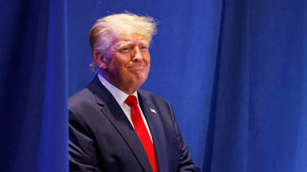 تقرير: ترامب فكر في إرسال سياح أمريكيين أصيبوا بكورونا إلى غوانتانامو