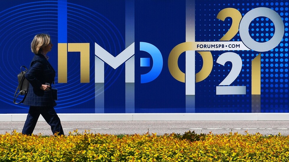 بصفة ضيف.. مشاركة رفيعة لمصر في منتدى بطرسبورغ الاقتصادي الدولي 2022