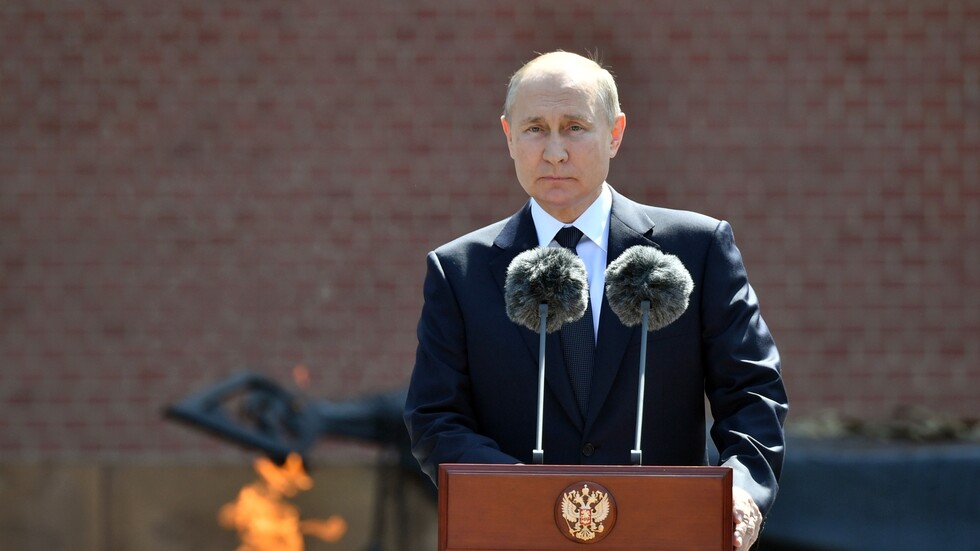 بوتين: سنوات الحرب الرهيبة محفورة في ذاكرة الأجيال