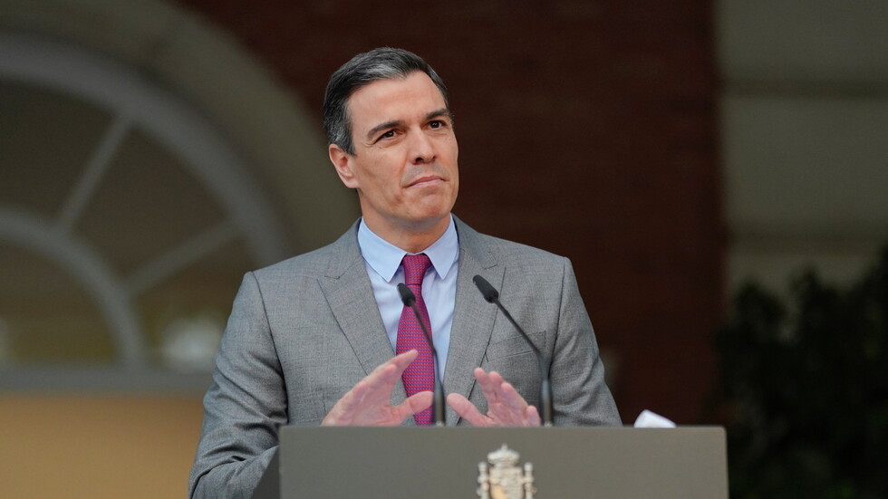 تلفزيون: حكومة إسبانيا تصدر عفوا عن زعماء انفصاليين في كتالونيا